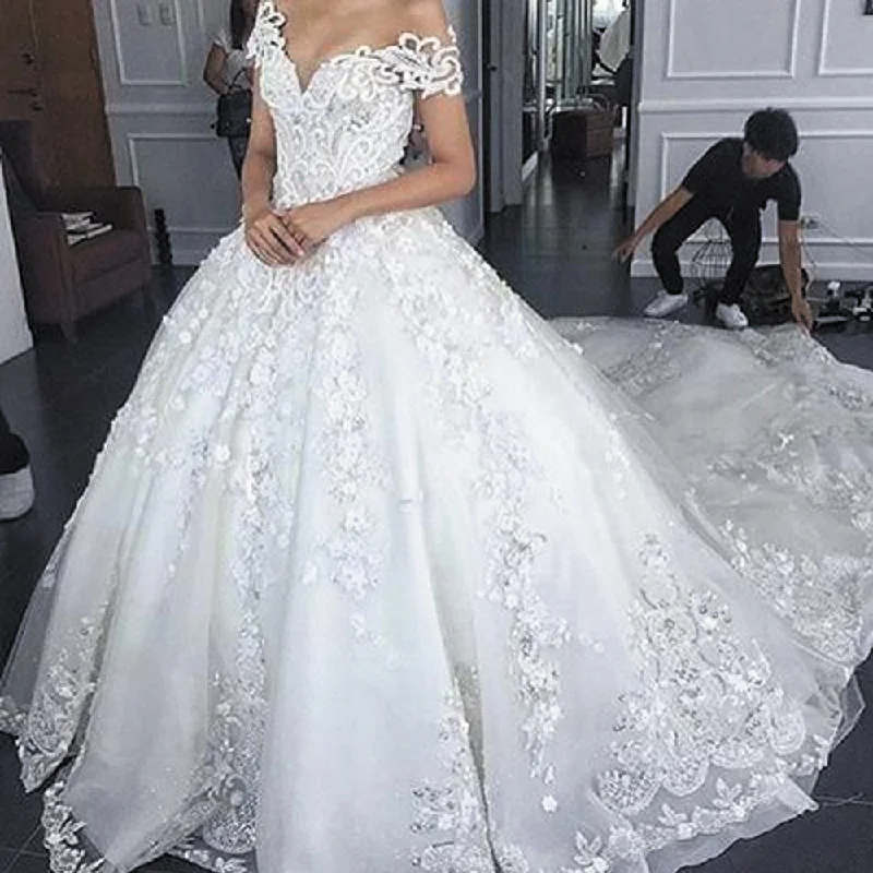 boho wedding dresses ball gown lace appliqué beaded chapel train luxury wedding gowns robe de mariee Sleeveless Wedding Dress