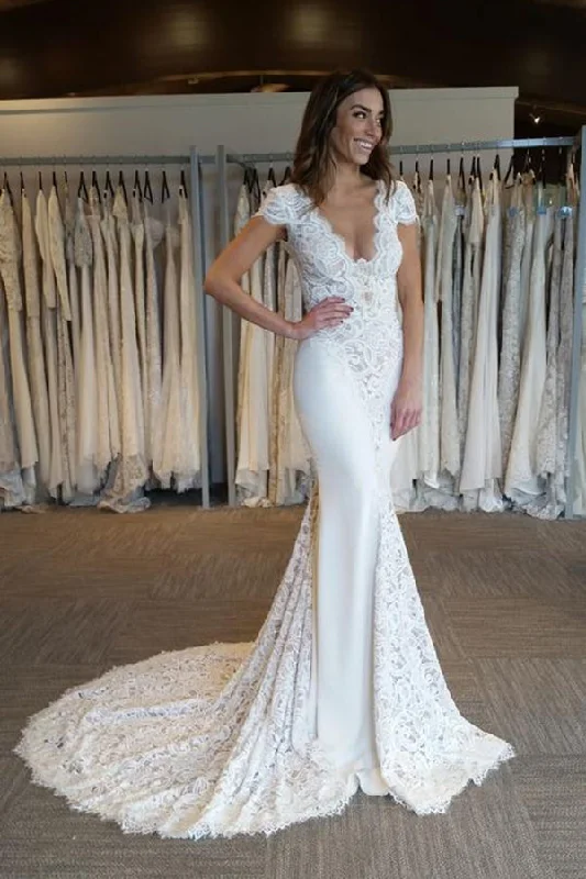 Luxury Short Sleeves Backless V Neck Mermaid Wedding Dresses Sweep Train Sexy Lace Gown