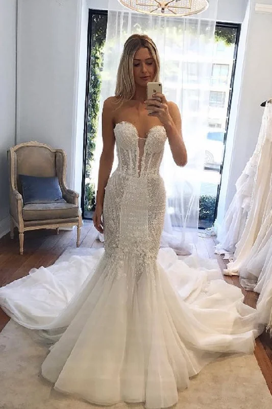 Sweetheart Sleeveless Mermaid Wedding Dresses Sweep Train with Sequins Illusion Lace Gown